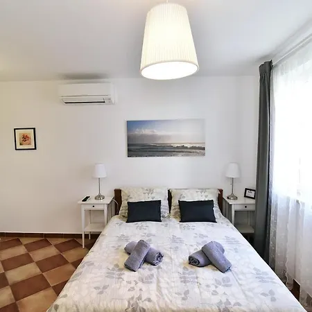 Luni Apartman Baška