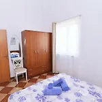 Luni 아파트