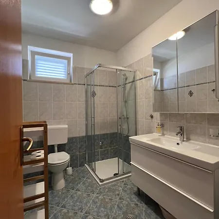 Luni Apartmán *
