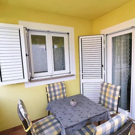 Luni Apartman Baska (Krk)