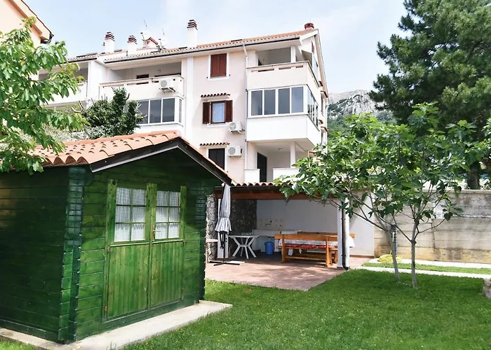 Luni Apartman *
