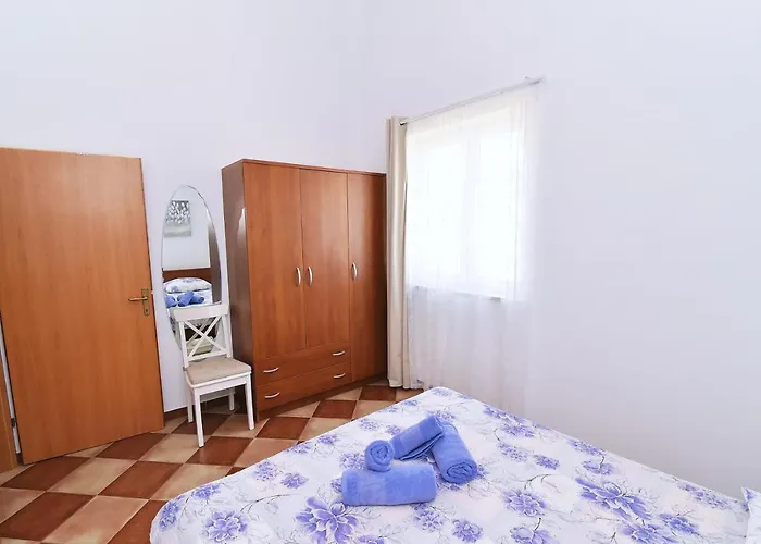 Luni Apartament